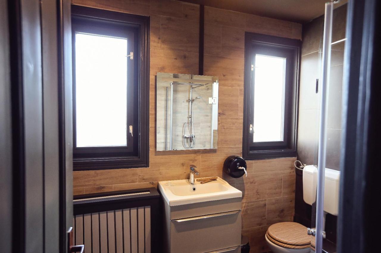 Dezire Guesthouse Băile Unu Mai Exteriér fotografie